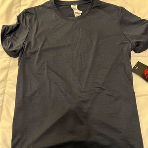Men’s Navy New Balance T-shirt